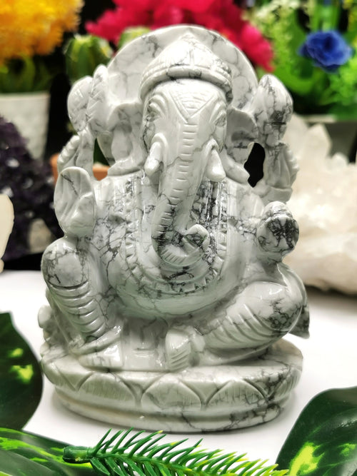 Howlite Ganesh Statue - Handmade Carving - Lord Ganesha Idol | Sculpture in Crystals and Gemstones 676 gms - Shwasam
