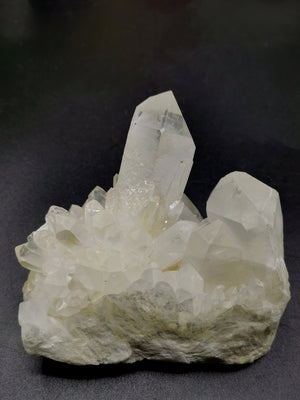 Clear Quartz or Spathik Cluster - Natural specimen of clear quartz used in Energy / Reiki / Crystal Healing - Shwasam