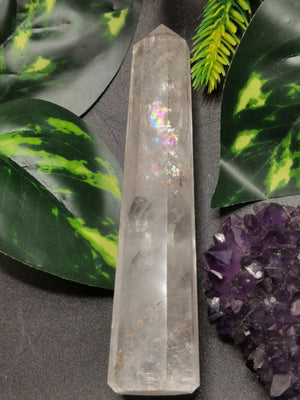 Clear Quartz or Spathik Point with rainbow inclusion - Quartz Crystal Healing - Shwasam