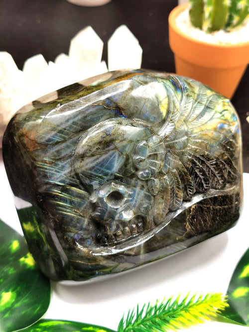Labradorite carving of skull - blue flash - Hand carved piece 1.23 kg - Shwasam