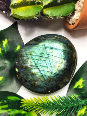 Natural Labradorite palm stones with beautiful blue flash - crystal/chakra/reiki/healing - 2.5 - 3 inches and 100-120 gms weight - Shwasam