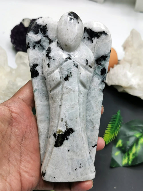 Moonstone Angel figurine - Crystal Healing / Good luck angel statue in gemstone 590 gms - Shwasam