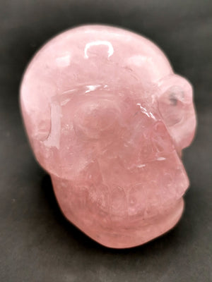 Skull in natural rose quartz stone - reiki/chakra/healing - crystal crafts - weight 414 gm (0.91 lb) and 3 inches