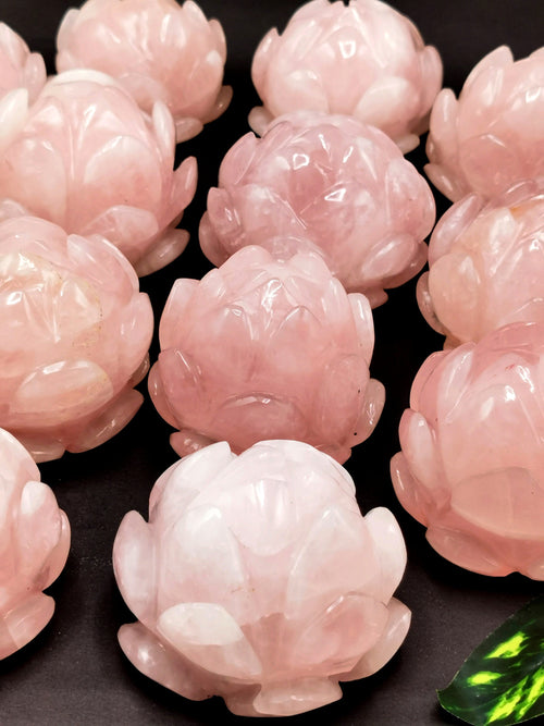 Beautiful rose quartz hand carved lotus flower carving - crystal/gemstone carvings - 3.5 inch and 600 gms (1.32 lb) - ONE PIECE ONLY