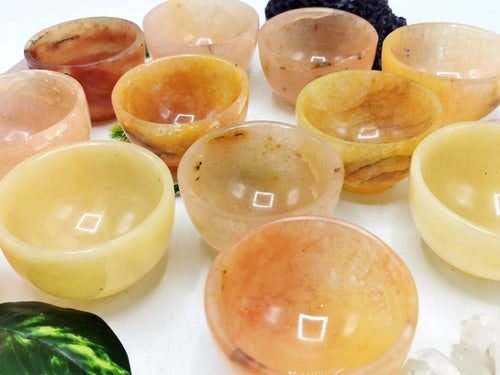 Beautiful yellow aventurine hand carved round bowls - 3 inches diameter and 150 gms (0.33 lb) - ONE BOWL ONLY