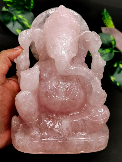 Majestic Rose Quartz Handmade Carving of Ganesh -Lord Ganesha Idol| Sculpture in Crystals -Reiki/Chakra/Healing - 6 inch & 1.77 kg (3.89 lb)
