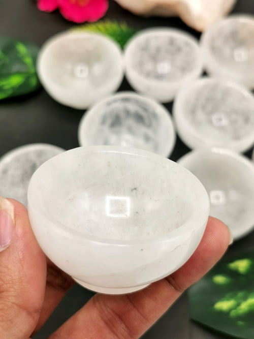 Set of 8 beautiful White Quartz hand carved round bowls - 2 inches diameter and total weight 500 gms (1.1 lb) - EIGHT BOWLS