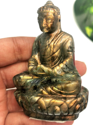 Labradorite Buddha - handmade carving of serene and meditating Lord Buddha - crystal/reiki/healing - 3.2 inches and 155 gms (0.34 lb)