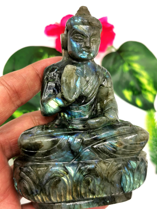 Labradorite Buddha - handmade carving of serene and meditating Lord Buddha - crystal/reiki/healing - 4.2 inches and 305 gms (0.67 lb)