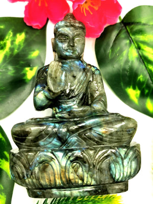 Labradorite Buddha - handmade carving of serene and meditating Lord Buddha - crystal/reiki/healing - 4.2 inches and 305 gms (0.67 lb)