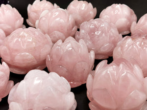 Beautiful rose quartz hand carved lotus flower carving - crystal/gemstone carvings - 3.5 inch and 600 gms (1.32 lb) - ONE PIECE ONLY