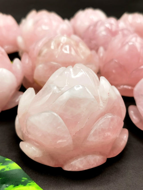 Beautiful rose quartz hand carved lotus flower carving - crystal/gemstone carvings - 3.5 inch and 600 gms (1.32 lb) - ONE PIECE ONLY