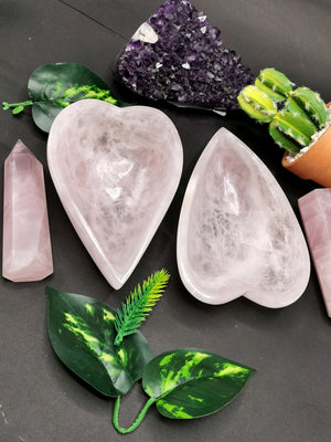 Beautiful Rose Quartz hand carved heart-shaped designer bowls -  5 inches and 300 gms (0.66 lb) - ONE BOWL ONLY