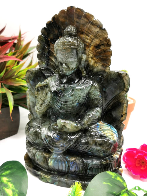 Labradorite Buddha - rare handmade carving of meditating Lord Buddha on a throne - crystal/reiki/healing - 8.5 inches and 2.03 kg (4.47 lb)