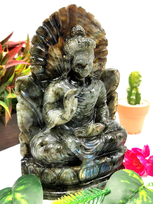 Labradorite Buddha - rare handmade carving of meditating Lord Buddha on a throne - crystal/reiki/healing - 8.5 inches and 2.03 kg (4.47 lb)