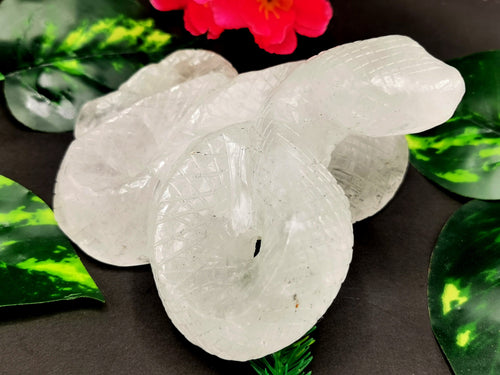Slithering snake carving in clear quartz stone - crystal healing / chakra / reiki / energy - 4.8 inches and 580 gms (1.28 lb) Animal carving