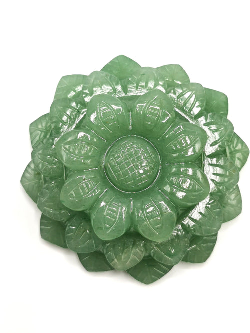 Beautiful green aventurine hand carved zinnia flower carving - crystal/gemstone carvings - 2.7 inch and 130 gms (0.29 lb) - ONE PIECE ONLY