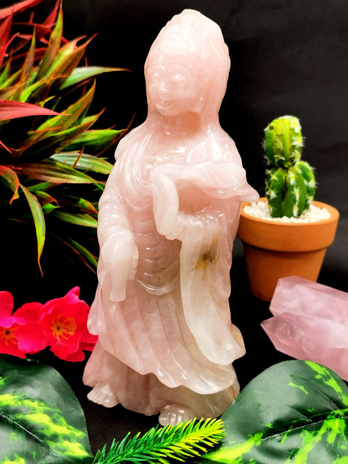 Rose Quartz Guanyin - handmade carving of Kwan Yin in standing posture - crystal/reiki/healing - 7 inches and 0.94 kg (2.07 lb)