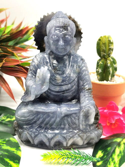 Iolite Buddha - handmade carving of serene and meditating Lord Buddha - crystal/reiki/healing - 6 inches and 1.16 kg (2.55 lb)