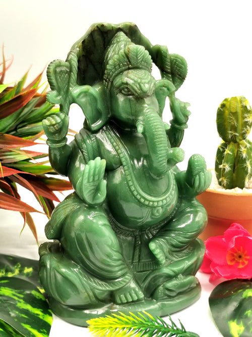 Green Aventurine Carving of Ganesh - Lord Ganesha Idol in Crystals/Gemstone - Reiki/Chakra/Healing/Energy - 6.5 in and 1.43 kg (3.15 lb)