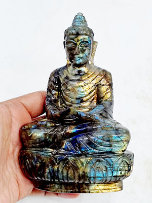 Labradorite Buddha - handmade carving of serene and meditating Lord Buddha - crystal/reiki/healing - 5.5 inches and 670 gms (1.47 lb)