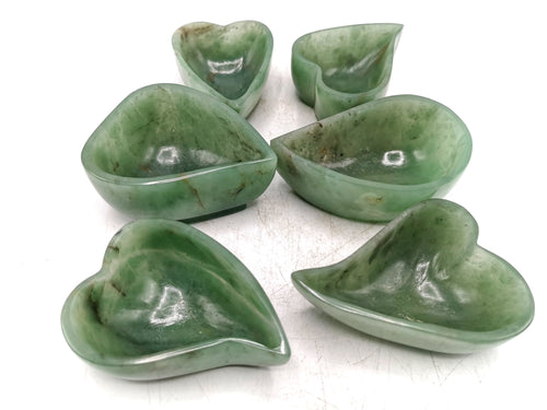 1 unit of Beautiful light green aventurine tear-drop shaped designer bowl - 3.8 inches and 165 gms (0.36 lb) - ONE BOWL ONLY