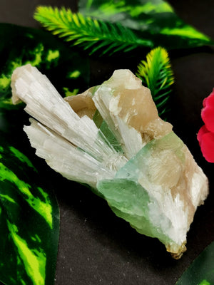 Green Apophyllite and Scolecite on Stilbite natural mineral free forms - reiki/energy/chakra/healing - 3.5 inches and 120 gms (0.26 lb)