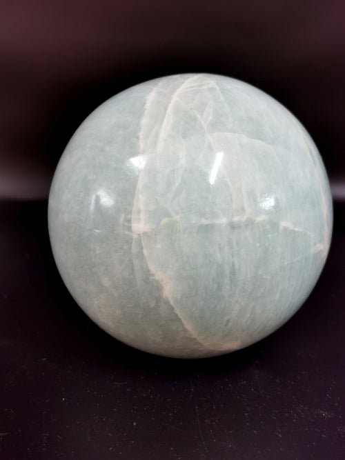 Amazing natural Amazonite stone sphere/ball - Energy/Reiki/Crystal Healing - 3 inches (7.5 cms) diameter and 690 gms (1.52 lb)