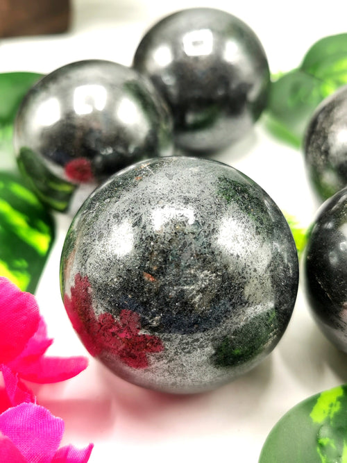 Awesome natural hematite sphere/ball - handmade carvings - energy/chakra/reiki - 2 inch (5 cms) dia and 270 gms (0.59 lb)
