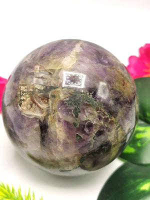 Amazing natural Amethyst stone sphere/ball - Energy/Reiki/Crystal Healing - 2.75 inches (6.87 cms) diameter and 490 gms (1.08 lb)