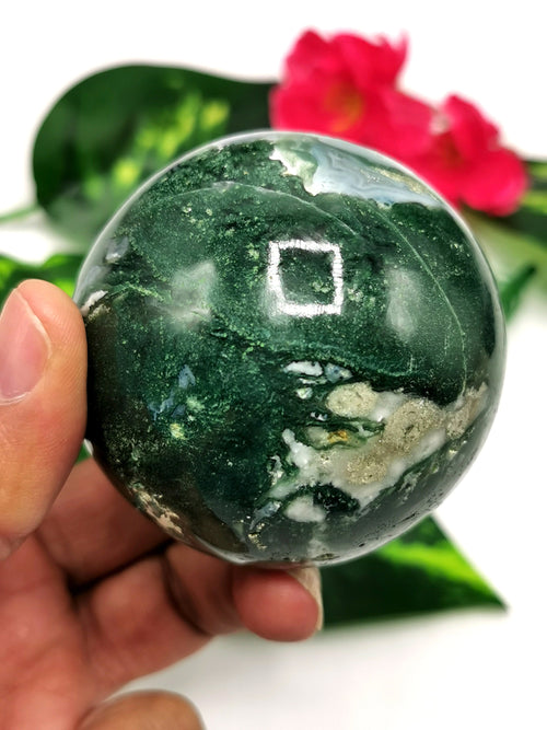 Amazing natural Moss Agate stone sphere/ball - Energy/Reiki/Crystal Healing - 2.5 inches (6.25 cms) diameter and 300 gms (0.66 lb)