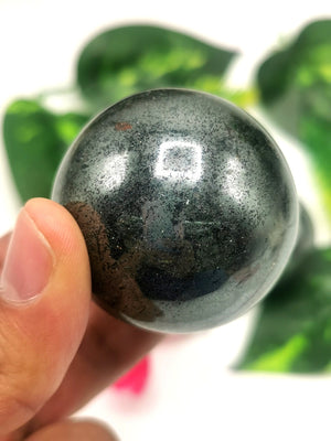 Awesome natural hematite sphere/ball - handmade carvings - energy/chakra/reiki - 1.6 inch (4 cms) dia and 160 gms (0.35 lb)