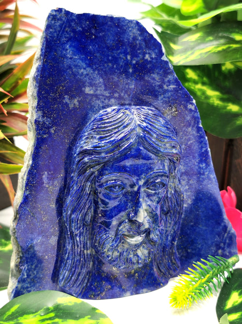 Lord Jesus majestic carving in natural lapis lazuli stone | hand carved in gemstones | crystal/reiki - 5.5 inches and 625 gms (1.38 lb)