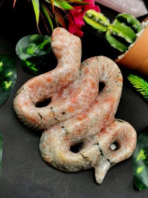 Slithering snake carving in sunstone - crystal healing / chakra / reiki / energy - 5.5 inches and 690 gms (1.52 lb)