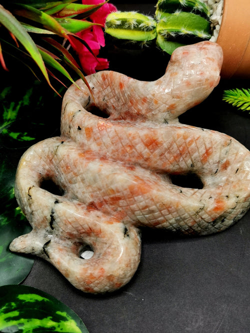 Slithering snake carving in sunstone - crystal healing / chakra / reiki / energy - 5.5 inches and 690 gms (1.52 lb)