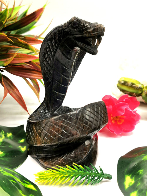 Cobra snake carving in Blue Aventurine stone - crystal healing / chakra / reiki / energy - 4.8 inches and 595 gms (1.31 lb)
