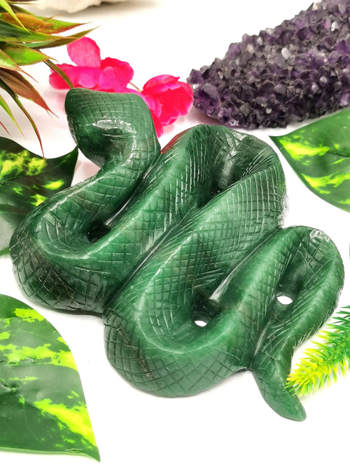 Slithering snake carving in dark green aventurine stone - crystal healing / chakra / reiki / energy - 6 inches and 750 gms (1.65 lb)