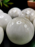 Amazing natural Scolecite stone sphere/ball - Energy/Reiki/Crystal Healing - 2 inches (5 cms) diameter and 150 gms (0.33 lb)