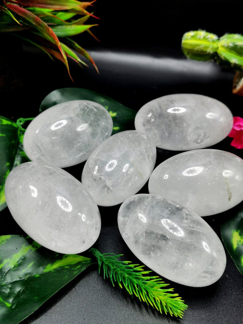 Breathtaking natural Clear Quartz Lingam/Shivling - Energy/Reiki/Crystal Healing - 3 inches length and 170 gms (0.425 lb) - ONE PIECE ONLY