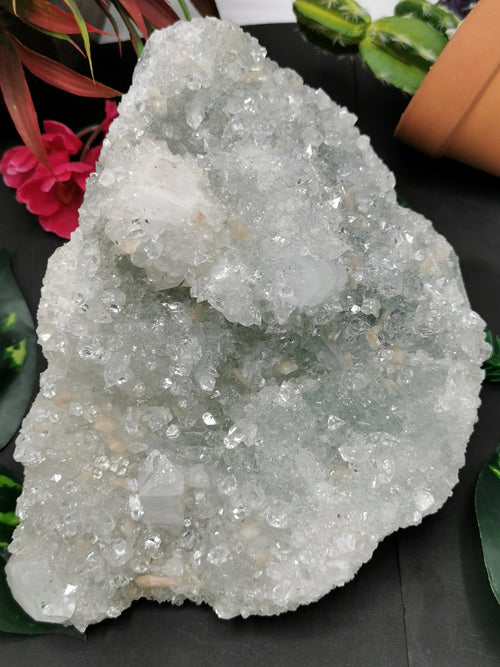 Large mineral specimen of crystal quartz with stilbite - reiki/energy/chakra/healing - 7.5 inches and 2.29 kg (5.04 lb)