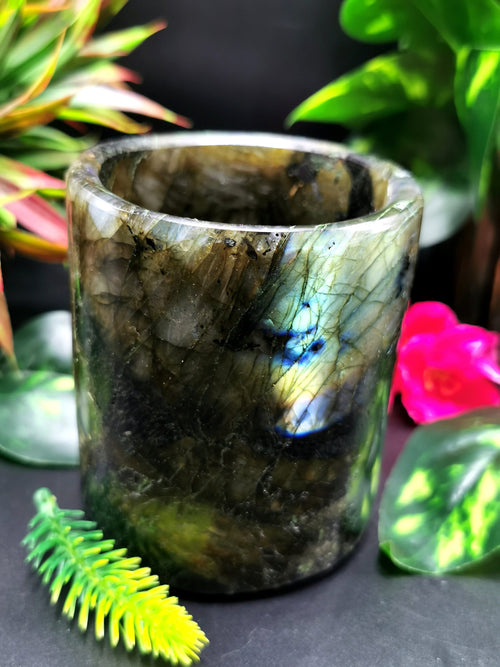 Beautiful gemstone goblets in labradorite stone - ONLY 1 PIECE - Home Decor