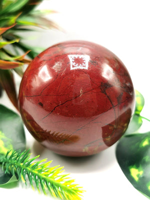Amazing natural Fancy Jasper stone sphere/ball - Energy/Reiki/Crystal Healing - 3.1 inches (7.75 cms) diameter and 685 gms (1.51 lb)