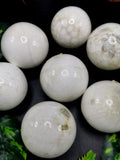 Amazing natural Scolecite stone sphere/ball - Energy/Reiki/Crystal Healing - 2 inches (5 cms) diameter and 150 gms (0.33 lb)
