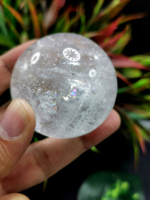 Amazing natural Clear Quartz stone sphere/ball - Energy/Reiki/Crystal Healing - 1.7 inches diameter and 130 gms (0.29 lb) - ONE PIECE ONLY