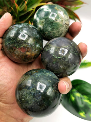 Moss Agate stone sphere/ball - Energy/Reiki/Crystal Healing - 2 inches (5 cms) diameter and 170 gms (0.37 lb)