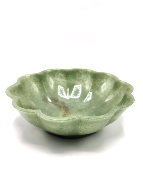 Beautiful light green quartz designer hand carved bowls - 6 inches and 295 gms (0.65 lb) - ONE BOWL ONLY