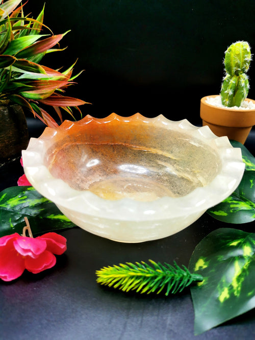 Beautiful red quartz designer hand carved bowls - 6 inches and 420 gms (0.92 lb) - ONE BOWL ONLY