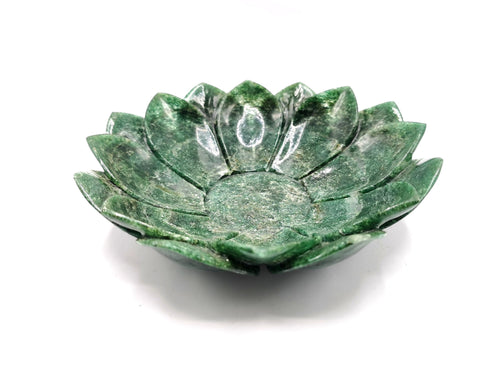 Beautiful green aventurine hand carved lotus bowls - 7 inches diameter and 505 gms (1.11 lb) - ONE BOWL ONLY