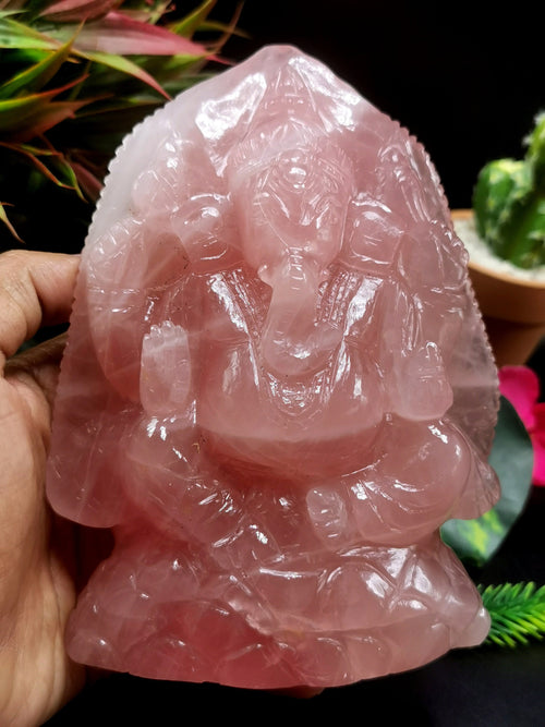 Majestic Rose Quartz Handmade Carving of Ganesh - Lord Ganesha Idol| Sculpture in Crystals - Reiki/Chakra/Healing - 6 in & 1.11 kg (2.44 lb)