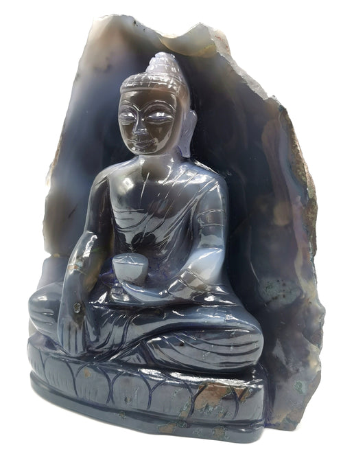 Agate Buddha - handmade carving of serene and meditating Lord Buddha - crystal/reiki/healing - 8 inches and 3.32 kg (7.30 lb)